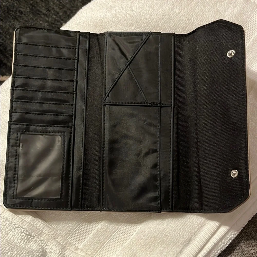 Kenneth Cole Reaction Tan Women's Wallet